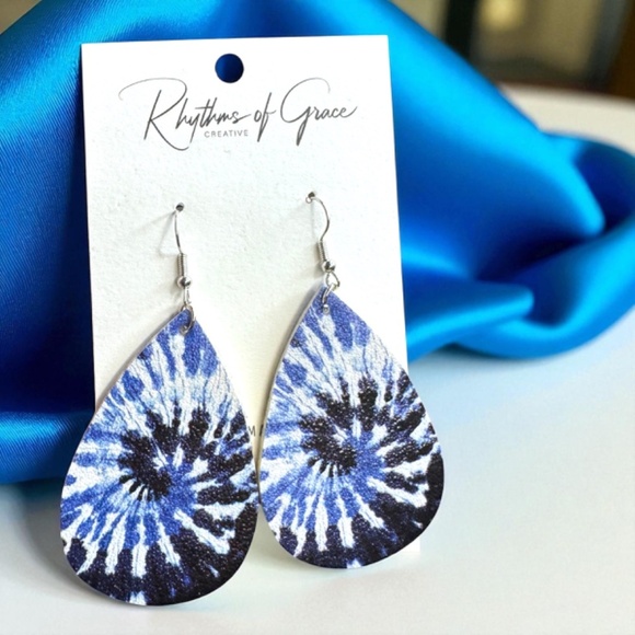 Blue Tie Dyed Teardrop Earrings – Chill Vibes Only 💙 NWT Jewelry - Picture 3 of 10